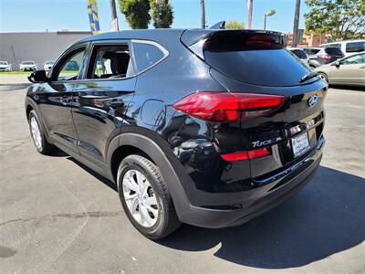 2021 Hyundai TUCSON SE   - Photo 2 - San Diego, CA 92120