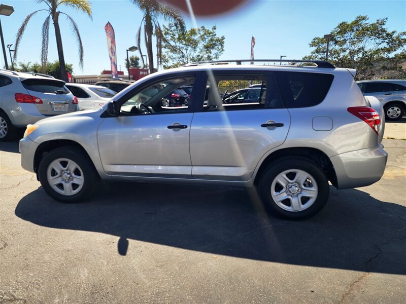 2011 Toyota RAV4 photo 12
