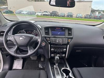 2018 Nissan Pathfinder SV   - Photo 5 - San Diego, CA 92120