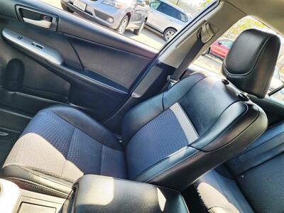 2014 Toyota Camry SE   - Photo 14 - San Diego, CA 92120
