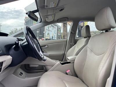 2010 Toyota Prius IV   - Photo 4 - San Diego, CA 92120