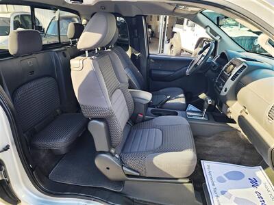 2013 Nissan Frontier SV V6   - Photo 19 - San Diego, CA 92120