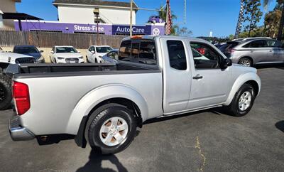 2013 Nissan Frontier SV V6   - Photo 7 - San Diego, CA 92120