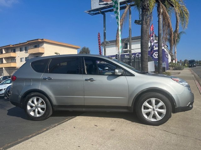 2006 Subaru B9 Tribeca 7-Pass.  