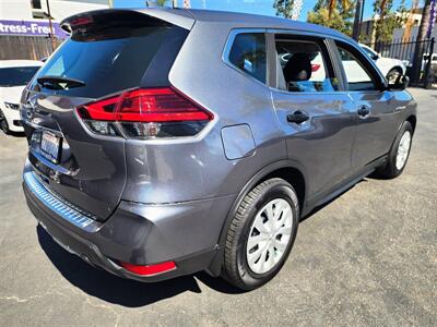 2017 Nissan Rogue S   - Photo 6 - San Diego, CA 92120