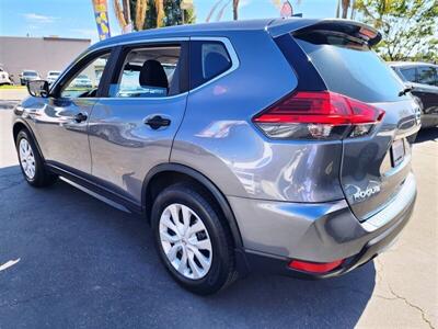 2017 Nissan Rogue S   - Photo 4 - San Diego, CA 92120