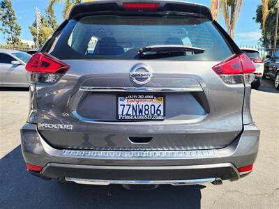 2017 Nissan Rogue S   - Photo 4 - San Diego, CA 92120