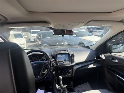 2017 Ford Escape SE   - Photo 11 - San Diego, CA 92120