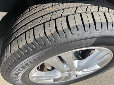 2010 Honda CR-V EX-L w/Navi   - Photo 11 - San Diego, CA 92120