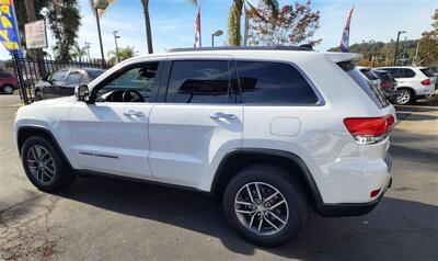 2017 Jeep Grand Cherokee Limited   - Photo 10 - San Diego, CA 92120