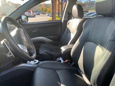 2012 Mitsubishi Outlander GT   - Photo 5 - San Diego, CA 92120