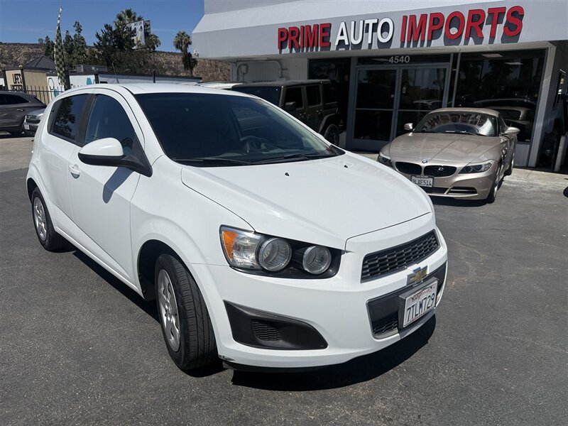 2013 Chevrolet Sonic LS Manual  