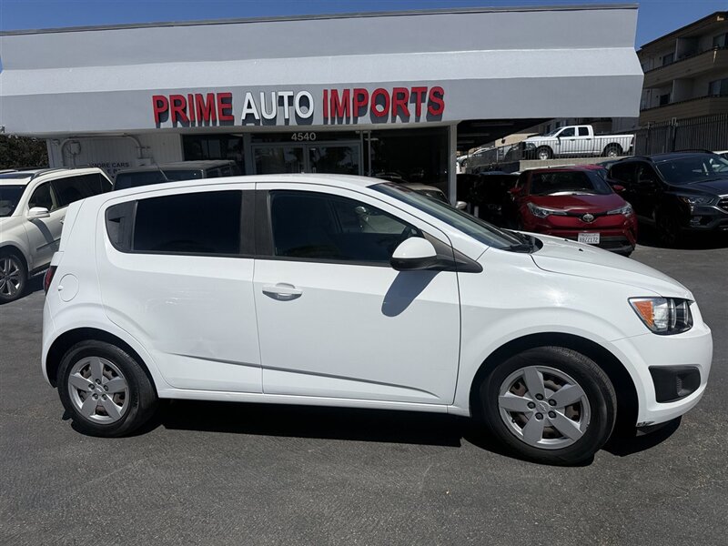 2013 Chevrolet Sonic LS Manual  