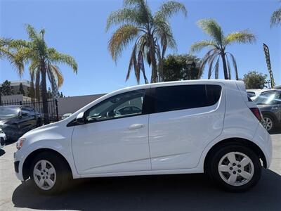 2013 Chevrolet Sonic LS Manual   - Photo 5 - San Diego, CA 92120