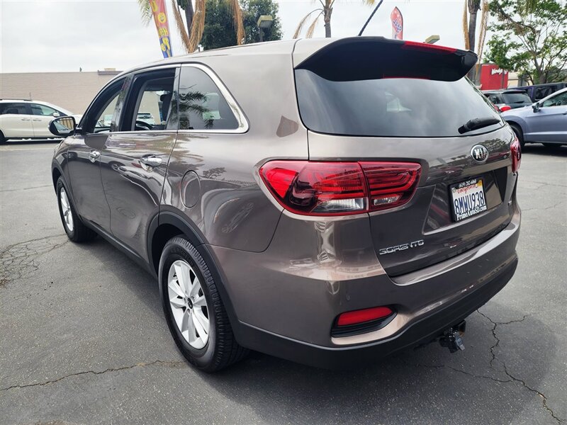 2020 Kia Sorento LX  