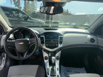 2014 Chevrolet Cruze LS Auto   - Photo 6 - San Diego, CA 92120