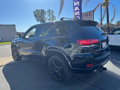 2017 Jeep Grand Cherokee Laredo   - Photo 6 - San Diego, CA 92120