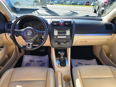2010 Volkswagen Jetta Limited Edition PZEV   - Photo 16 - San Diego, CA 92120