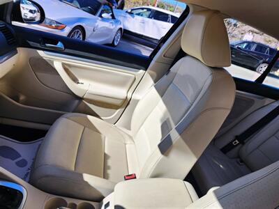 2010 Volkswagen Jetta Limited Edition PZEV   - Photo 33 - San Diego, CA 92120