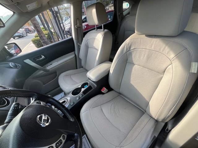 2013 Nissan Rogue SV SL photo 4