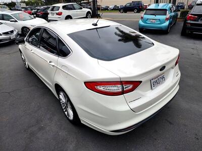2015 Ford Fusion SE   - Photo 6 - San Diego, CA 92120