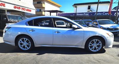 2013 Nissan Maxima 3.5 SV   - Photo 10 - San Diego, CA 92120