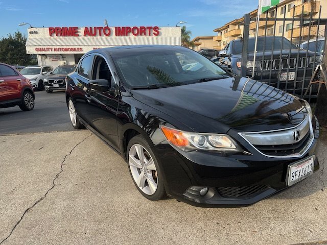 2013 Acura ILX 2.0L w/Premium  
