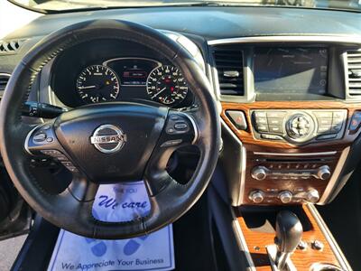 2017 Nissan Pathfinder Platinum   - Photo 24 - San Diego, CA 92120