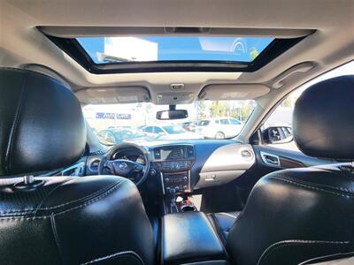 2017 Nissan Pathfinder Platinum   - Photo 31 - San Diego, CA 92120