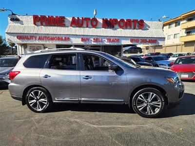 2017 Nissan Pathfinder Platinum   - Photo 2 - San Diego, CA 92120