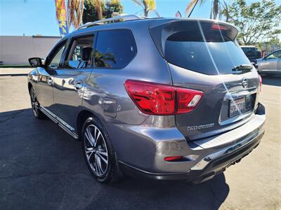 2017 Nissan Pathfinder Platinum   - Photo 2 - San Diego, CA 92120