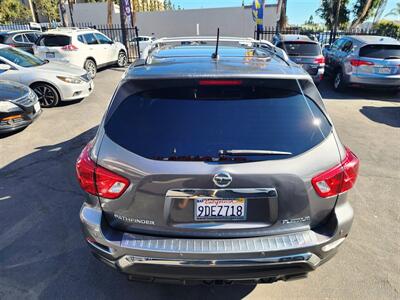 2017 Nissan Pathfinder Platinum   - Photo 5 - San Diego, CA 92120