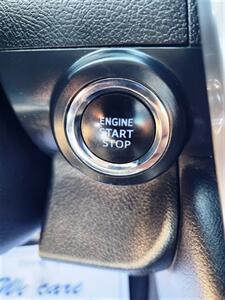2017 Toyota Camry XLE   - Photo 18 - San Diego, CA 92120