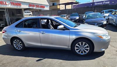 2017 Toyota Camry XLE   - Photo 8 - San Diego, CA 92120
