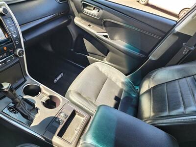 2017 Toyota Camry XLE   - Photo 38 - San Diego, CA 92120