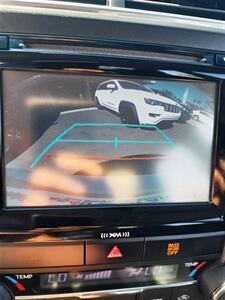 2017 Toyota Camry XLE   - Photo 16 - San Diego, CA 92120