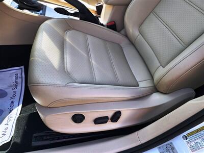 2019 Volkswagen Passat Wolfsburg   - Photo 38 - San Diego, CA 92120
