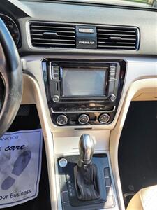 2019 Volkswagen Passat Wolfsburg   - Photo 23 - San Diego, CA 92120