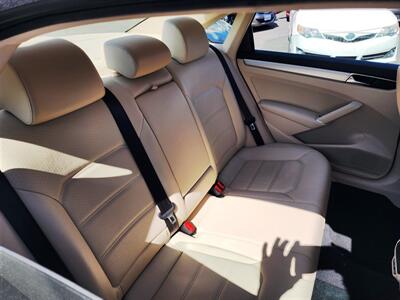2019 Volkswagen Passat Wolfsburg   - Photo 18 - San Diego, CA 92120