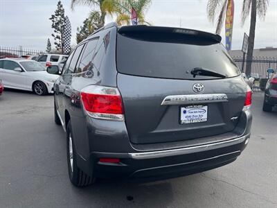 2012 Toyota Highlander   - Photo 10 - San Diego, CA 92120