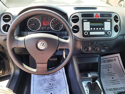 2009 Volkswagen Tiguan SE   - Photo 16 - San Diego, CA 92120