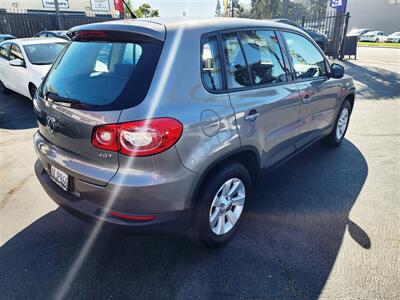 2009 Volkswagen Tiguan SE   - Photo 7 - San Diego, CA 92120