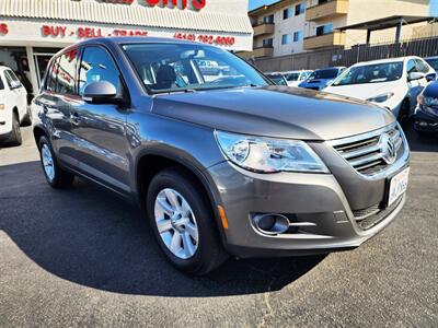 2009 Volkswagen Tiguan SE   - Photo 4 - San Diego, CA 92120