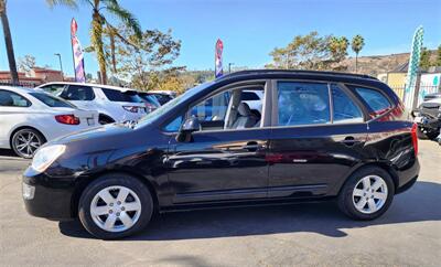 2007 Kia Rondo LX   - Photo 7 - San Diego, CA 92120