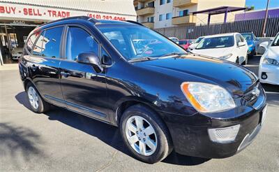 2007 Kia Rondo LX   - Photo 4 - San Diego, CA 92120