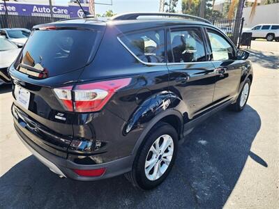 2018 Ford Escape SE   - Photo 4 - San Diego, CA 92120