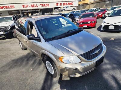 2003 Chrysler Town & Country   - Photo 6 - San Diego, CA 92120