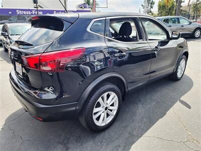 2019 Nissan Rogue Sport S   - Photo 8 - San Diego, CA 92120