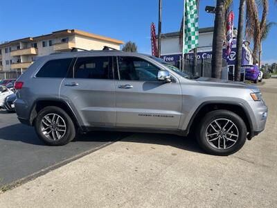 2019 Jeep Grand Cherokee Limited - Photo 2 - San Diego, CA 92120