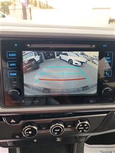 2017 Toyota Tacoma TRD Sport   - Photo 20 - San Diego, CA 92120